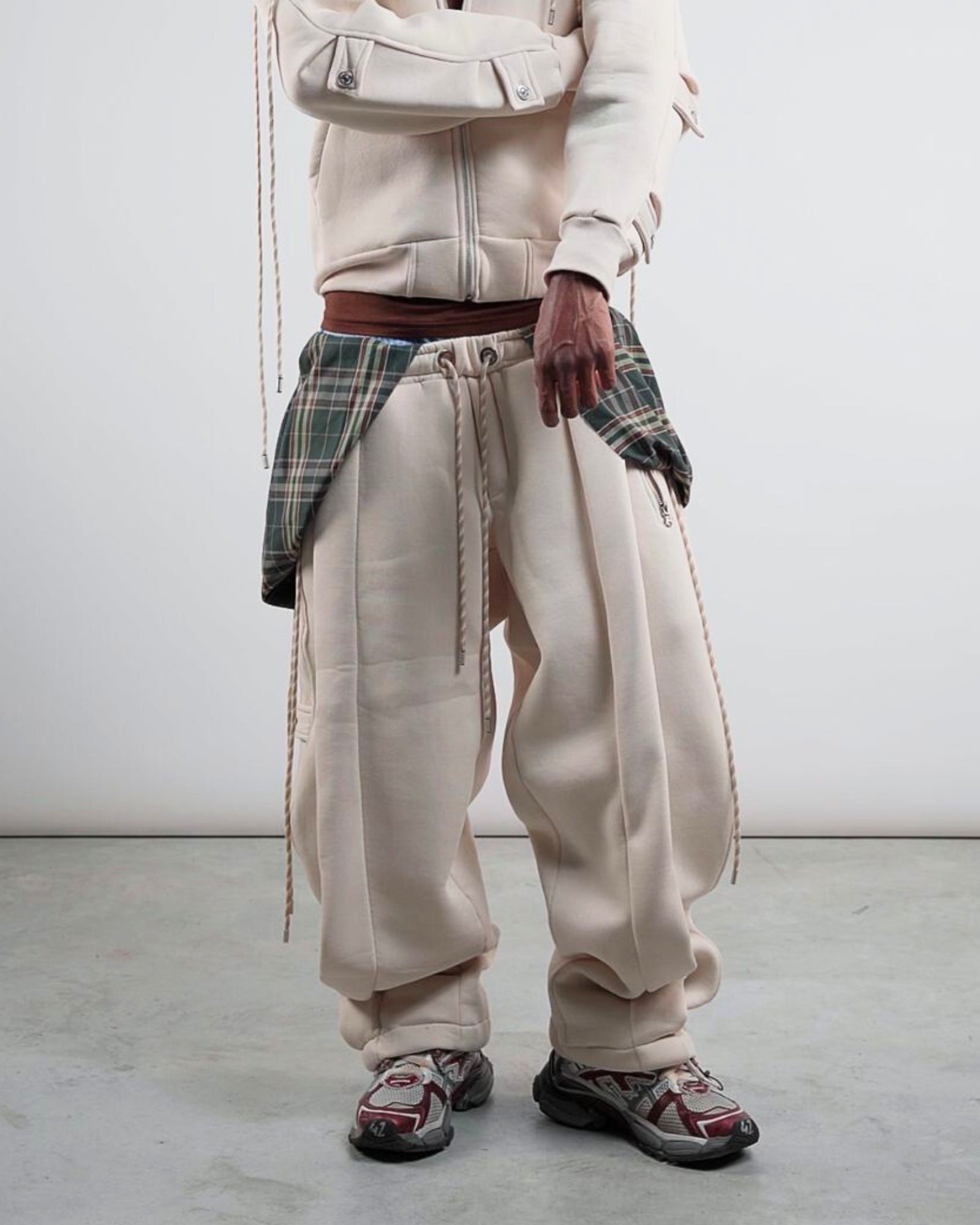 Donotconform Tuta Completa SWEAT-PANT4530-BU - SanShopLuxury - 2024, Abbigliamento, Autunno/Inverno, Beige, Burro, Donotconform, FW24, Idoneo, L, M, Outlet, S, Tuta Completa, Uomo, XL, XXL