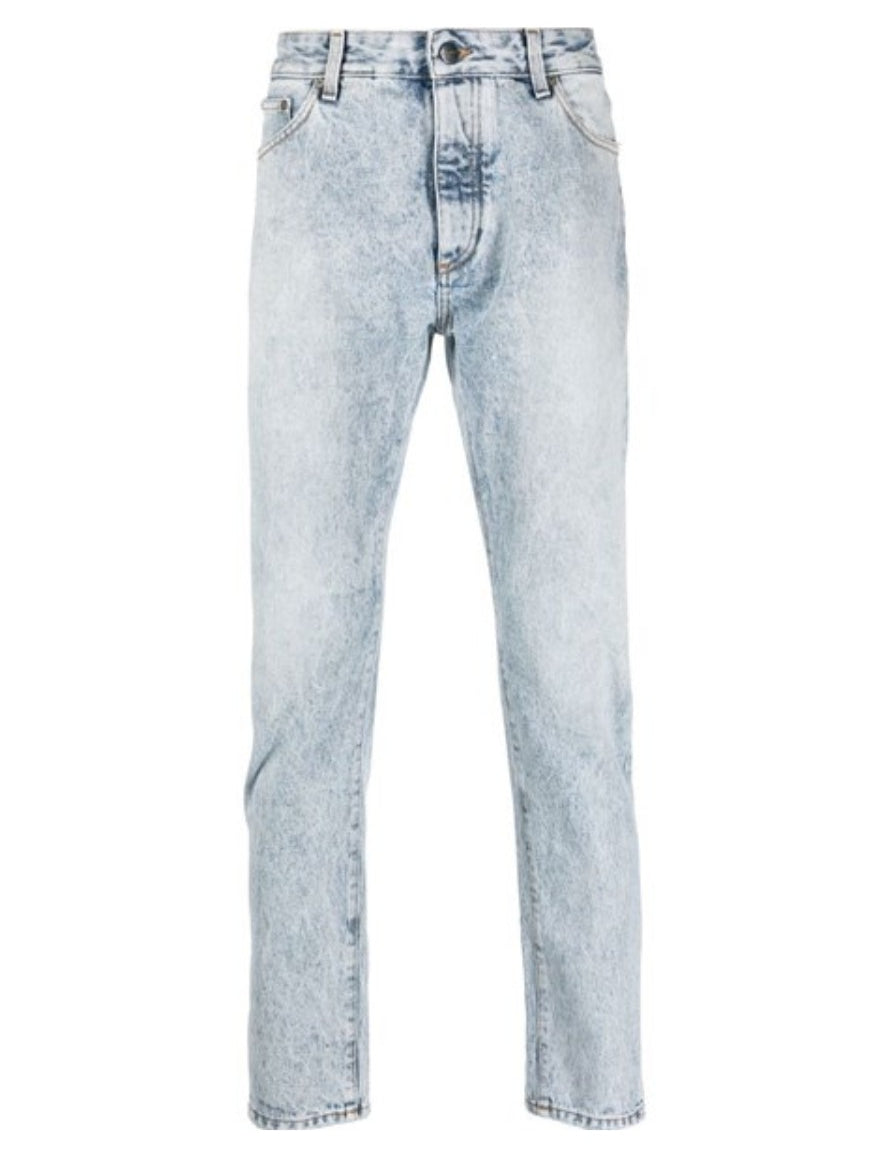 Estate, Ultimo, Uomo