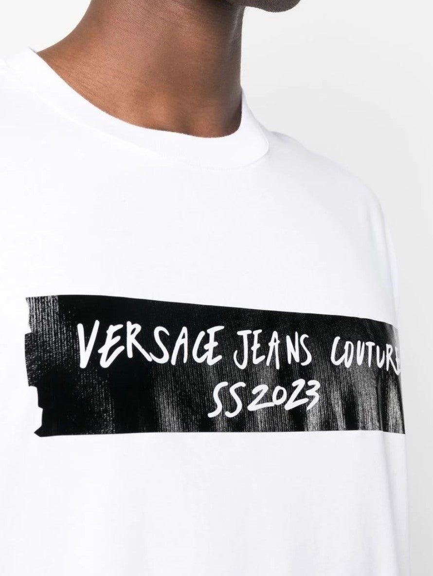 Versace Jeans Couture T-Shirt 74GAHE01 CJ00E - SanShopLuxury - 2023, Abbigliamento, Autunno/Inverno, Bianco, Continuativo, Idoneo, L, M, Nero, Outlet, Primavera/Estate, S, SS23, T-Shirt, Uomo, Versace Jeans Couture, XS