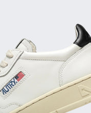 Autry Sneakers AULW/LL22