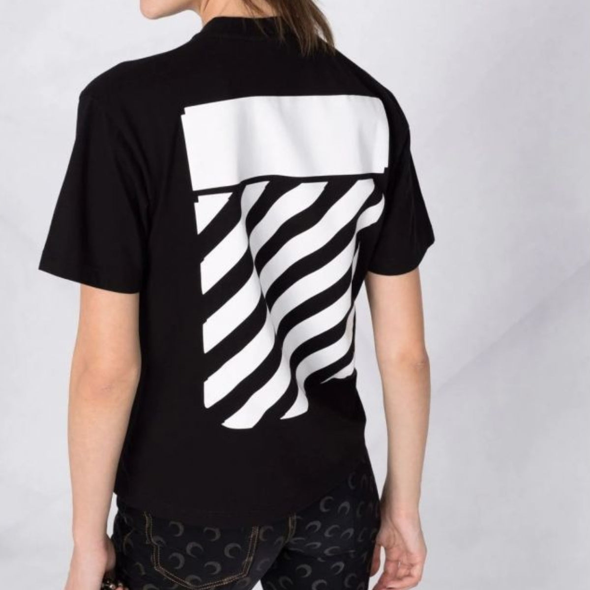 T-Shirt Off-White OWAA049C99JER0011001 - SanShopLuxury - Abbigliamento, Autunno/Inverno, Carry Over, Continuativo, Donna, Idoneo, L, M, Nero, New, Off-White, Primavera/Estate, T-Shirt, XL