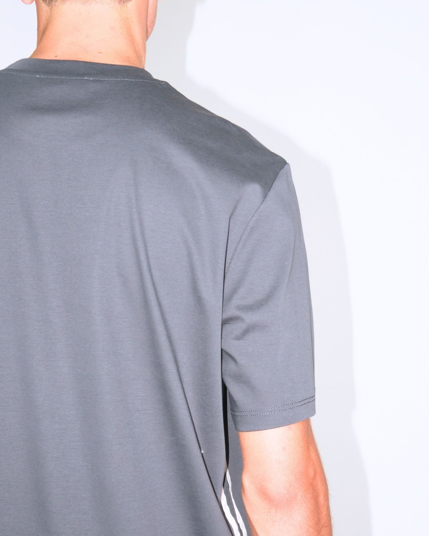 Chiodi Milano T-Shirt 0297-G - SanShopLuxury - 2024, Abbigliamento, Autunno/Inverno, Chiodi Milano, Continuativo, FW24, Grigio, Idoneo, L, M, Outlet, Primavera/Estate, S, T-Shirt, Uomo, XL, XXL, XXXL