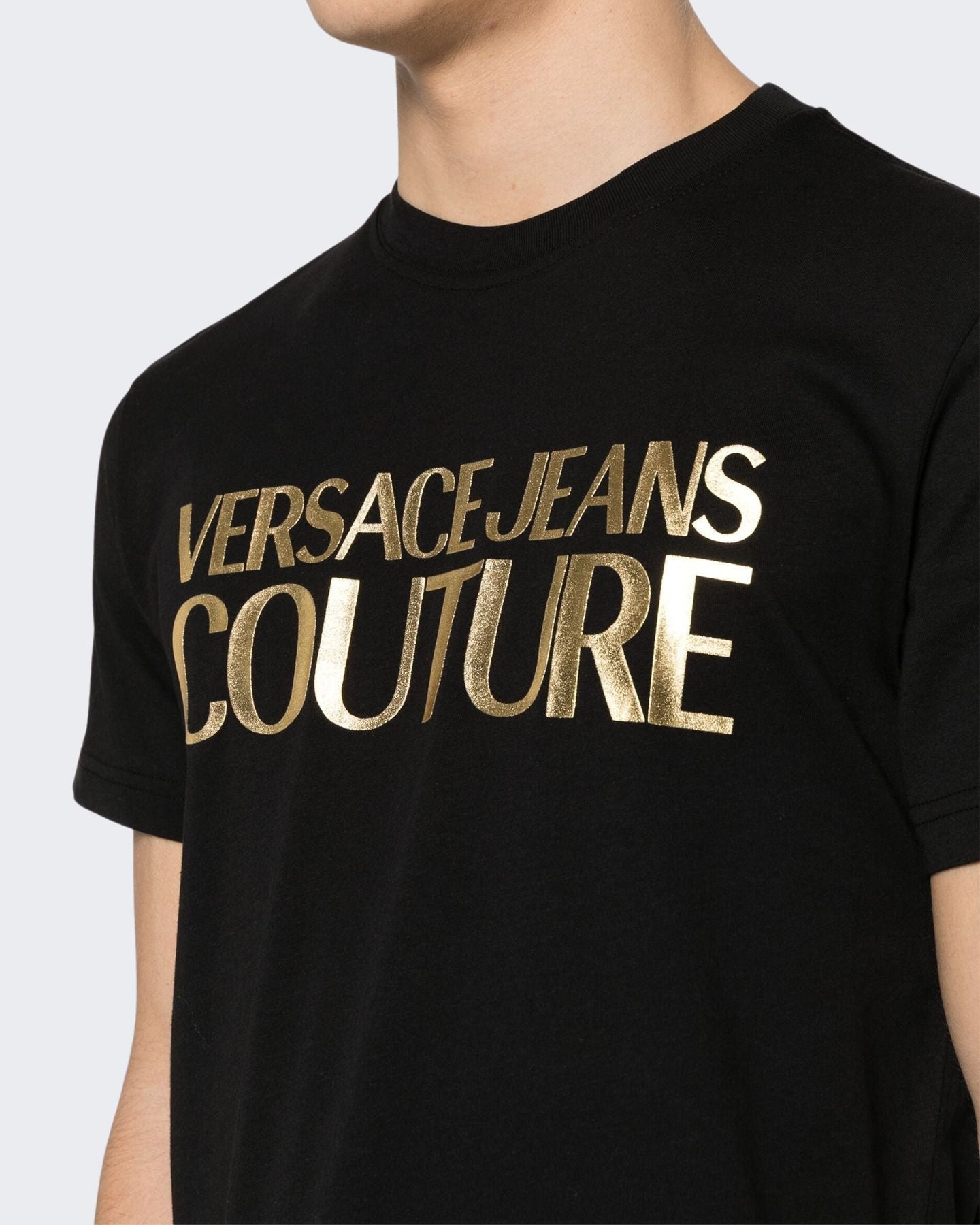 Versace Jeans Couture T-Shirt 76GAHT00/CJ00TG89 - SanShopLuxury - 2024, Abbigliamento, Idoneo, L, M, Nero-Oro, Outlet, Primavera/Estate, SS24, T-Shirt, Uomo, Versace Jeans Couture, XL, XXL