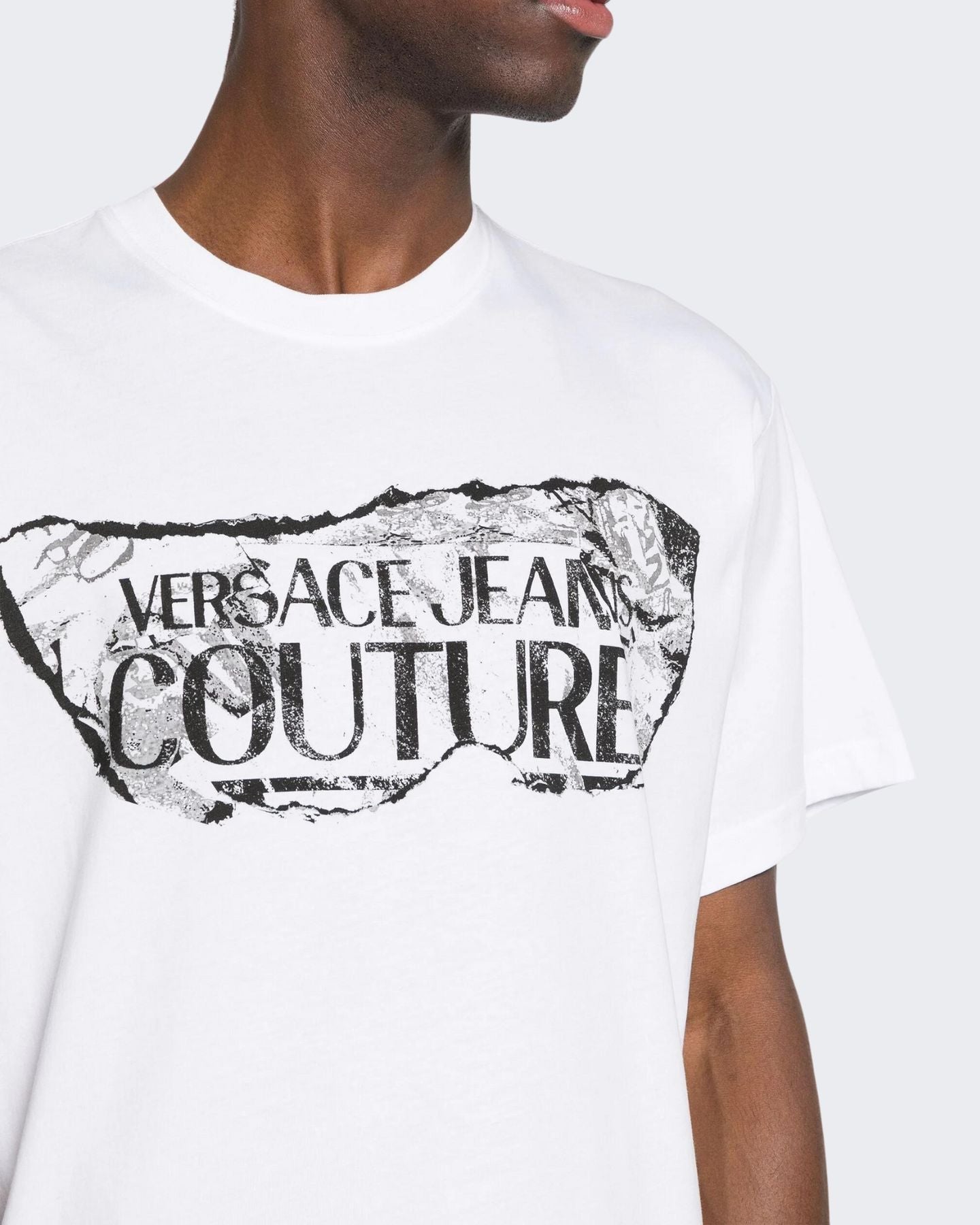 Versace Jeans Couture T-Shirt 76GAHE03/CJ00E003 - SanShopLuxury - 2024, Abbigliamento, Bianco, Idoneo, L, M, Outlet, Primavera/Estate, S, SS24, T-Shirt, Uomo, Versace Jeans Couture, XL