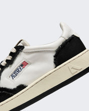 Autry Sneakers AULM/CB02 - SanShopLuxury - 2024, 39, 44, Autry, Bianco, Bianco-Nero, Calzature, Outlet, Primavera/Estate, Sneakers, SS24, Stellato, Ultimo, Uomo