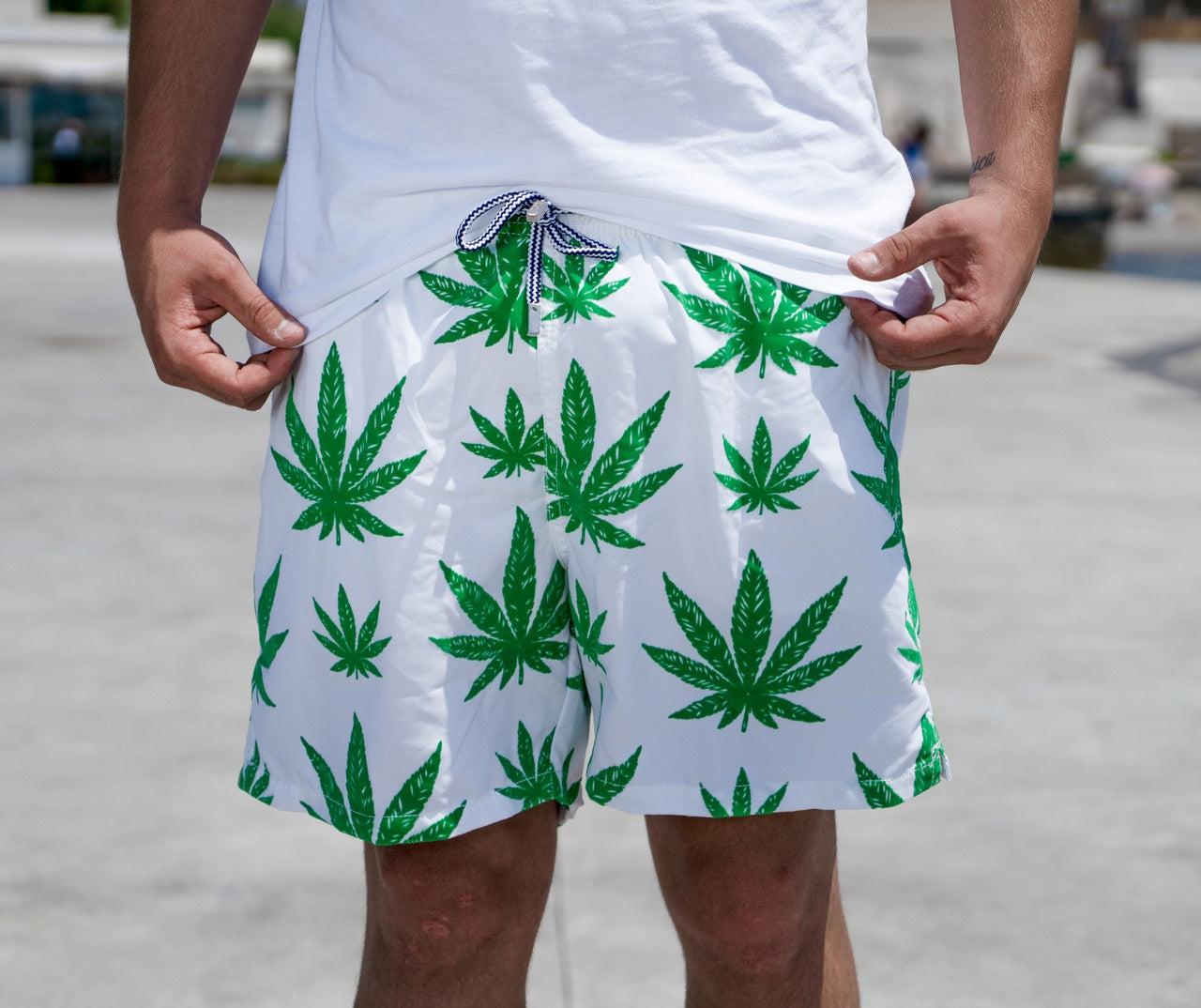 Mc2 Saint Barth Costume MARIJUANA 01 - SanShopLuxury - -50%, 2018, Abbigliamento, Beachwear, Bianco, Costume, Mc2 Saint Barth, Outlet, Pantaloncino, Primavera/Estate, SS18, Ultimo, Uomo, XL, XXL