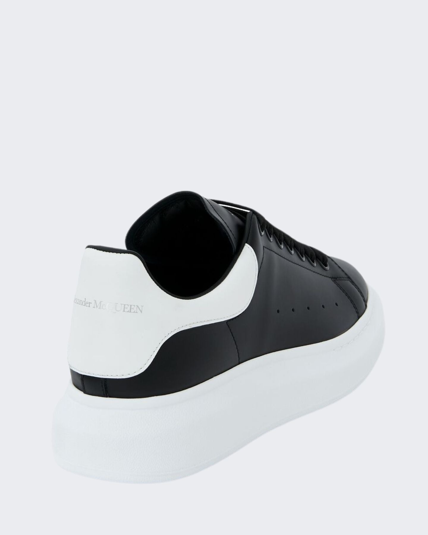 Alexander Mcqueen Sneakers 553680 WHGP5 1070 - SanShopLuxury - 40, 40.5, 41, 41.5, 42, 42.5, 43, 43.5, Alexander Mcqueen, Autunno/Inverno, Calzature, Carry Over, Continuativo, Nero, Nero-Bianco, New, Primavera/Estate, Sneakers, Stellato, Uomo