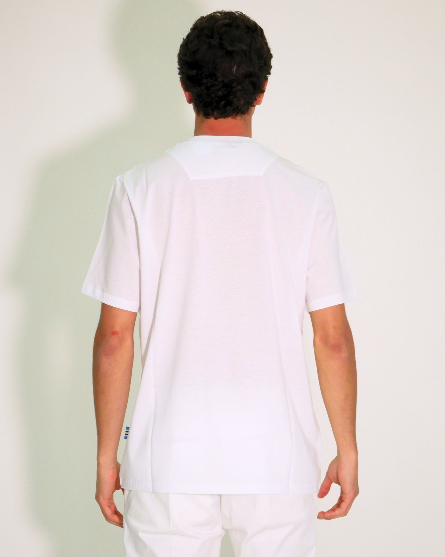 Chiodi Milano T-Shirt 0276-B - SanShopLuxury - 2024, Abbigliamento, Bianco, Chiodi Milano, Idoneo, L, M, Outlet, Primavera/Estate, S, SS24, T-Shirt, Ultimo, Uomo, XL, XXL, XXXL, XXXXL