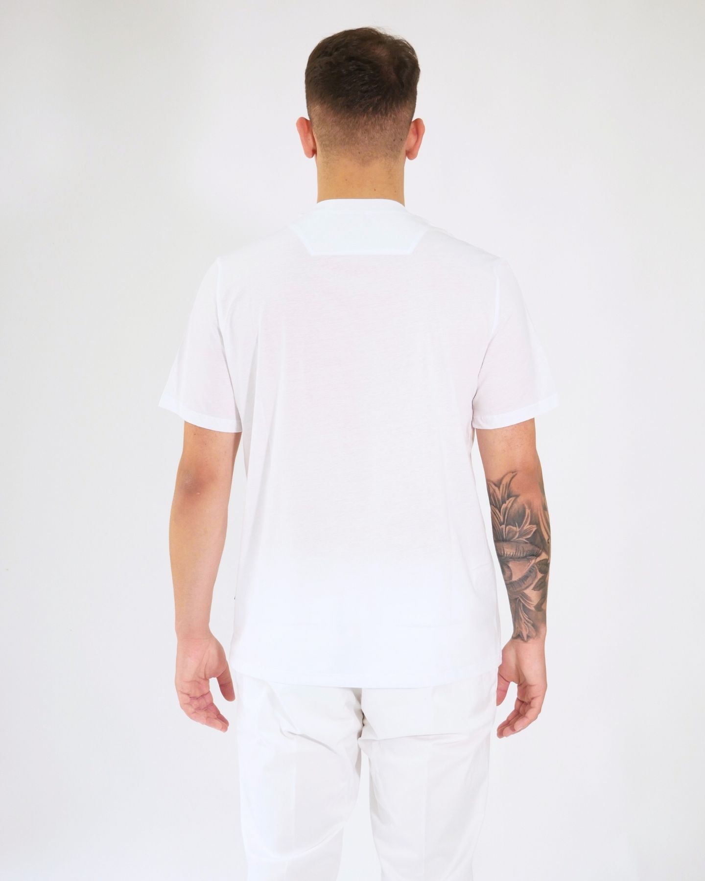 Chiodi Milano T-Shirt SS24-0089 - SanShopLuxury - 2024, Abbigliamento, Bianco, Blu, Chiodi Milano, Idoneo, L, M, Menta, Nero, Non definito, Outlet, Primavera/Estate, Rosa, S, SS24, T-Shirt, Uomo, Verde, Verde Ottanio, XL, XXL, XXXL, XXXXL