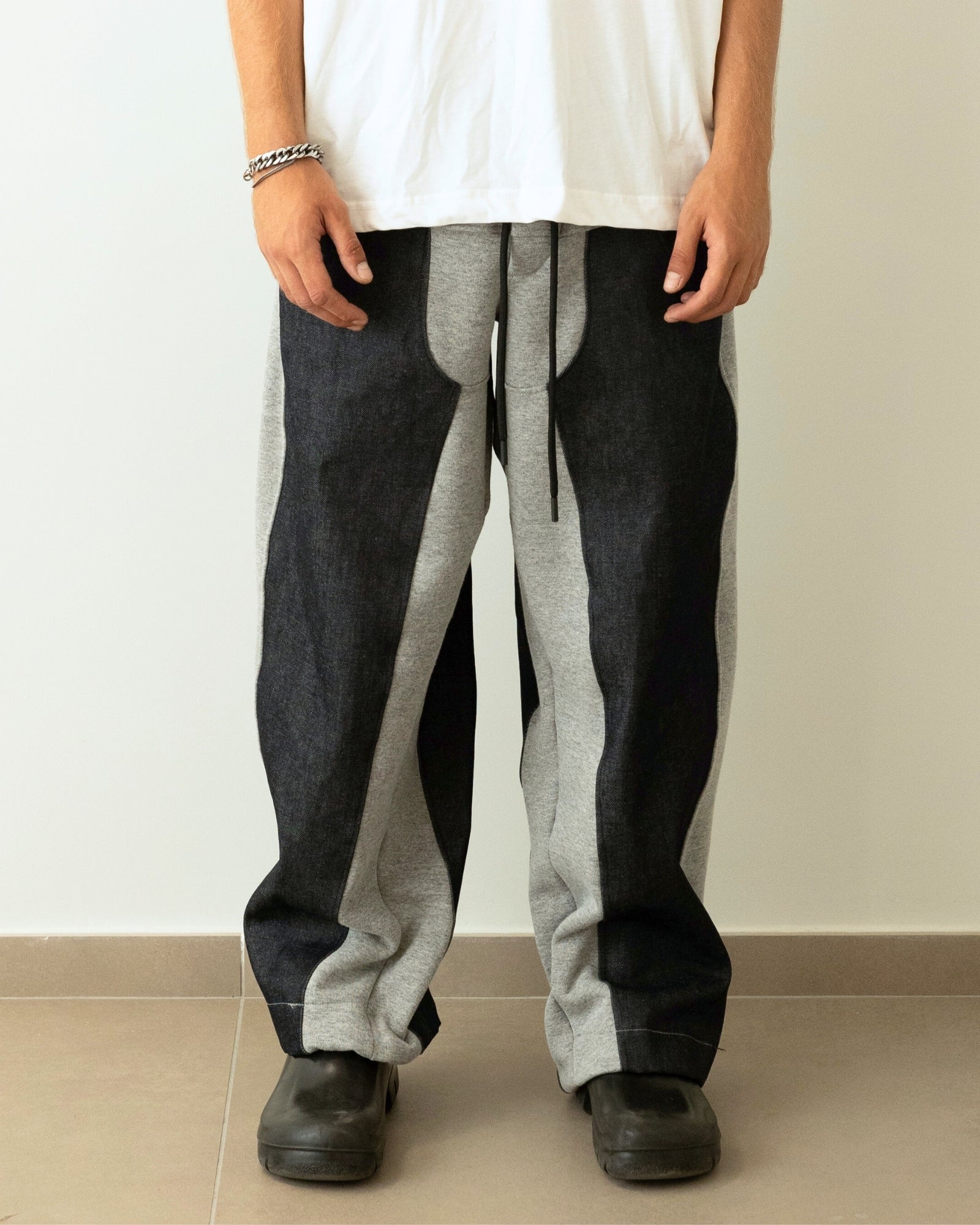 OZxTtXrUEIVDQ3oZPANT140.jpg