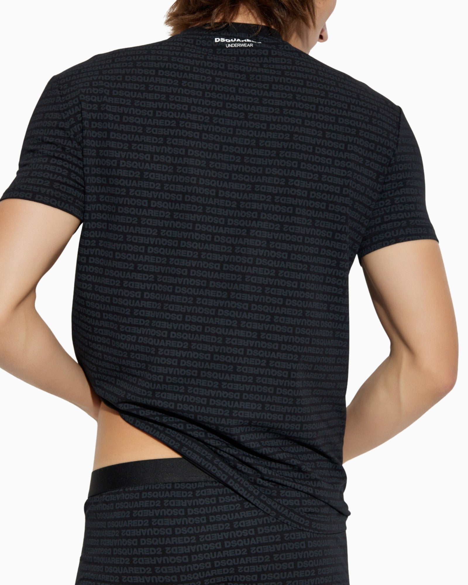 Dsquared2 T-Shirt D9H136050-001-T - SanShopLuxury - 2025, Abbigliamento, Autunno/Inverno, Beachwear, Continuativo, Dsquared2, FW25, Idoneo, L, M, Nero, New, Primavera/Estate, T-Shirt, Uomo, XL, XXL