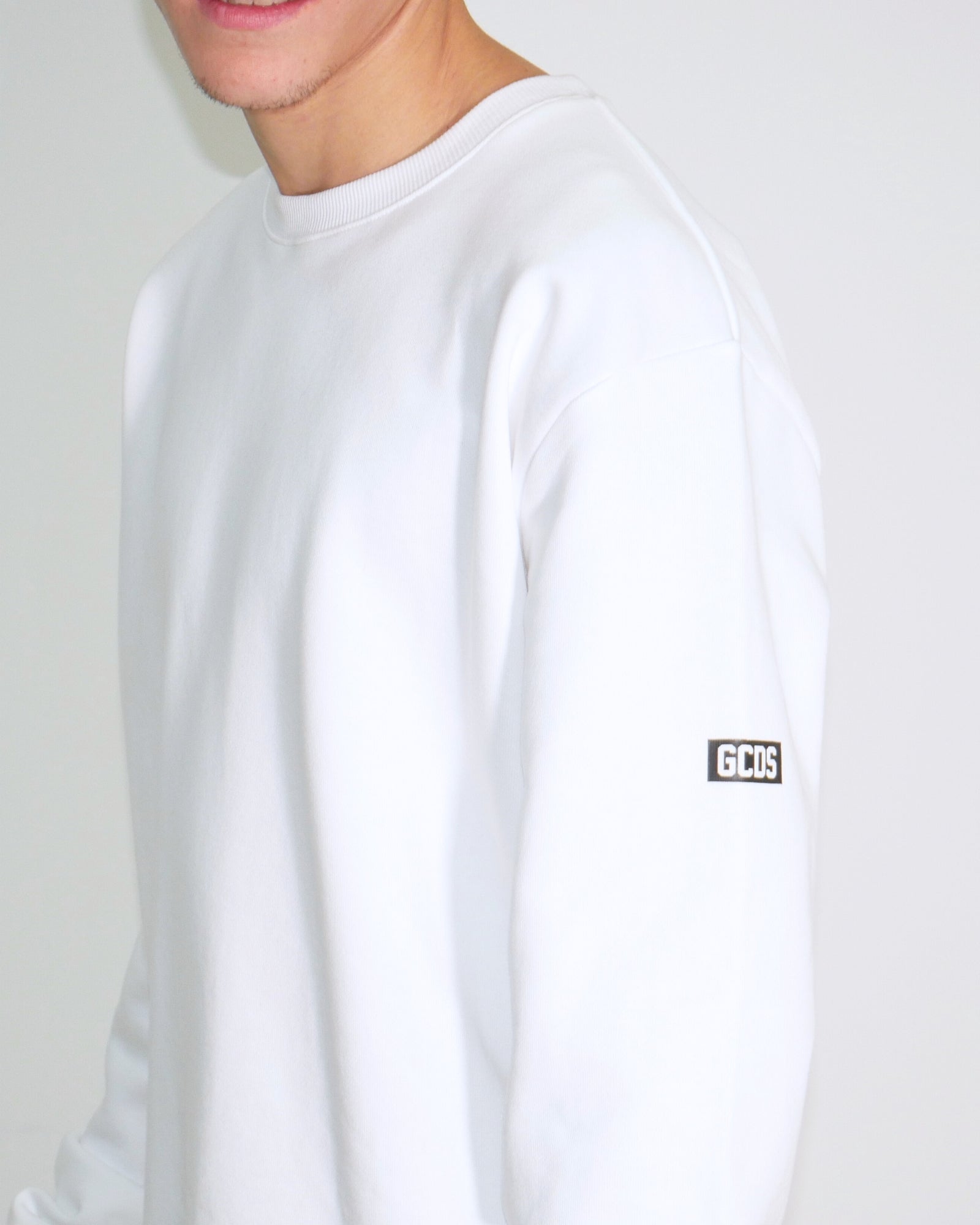 Gcds Felpa A2EU1500UW010 - SanShopLuxury - Abbigliamento, Autunno/Inverno, Bianco, Carry Over, Continuativo, Felpa, Gcds, Idoneo, L, M, New, Primavera/Estate, S, Uomo, XL, XXL