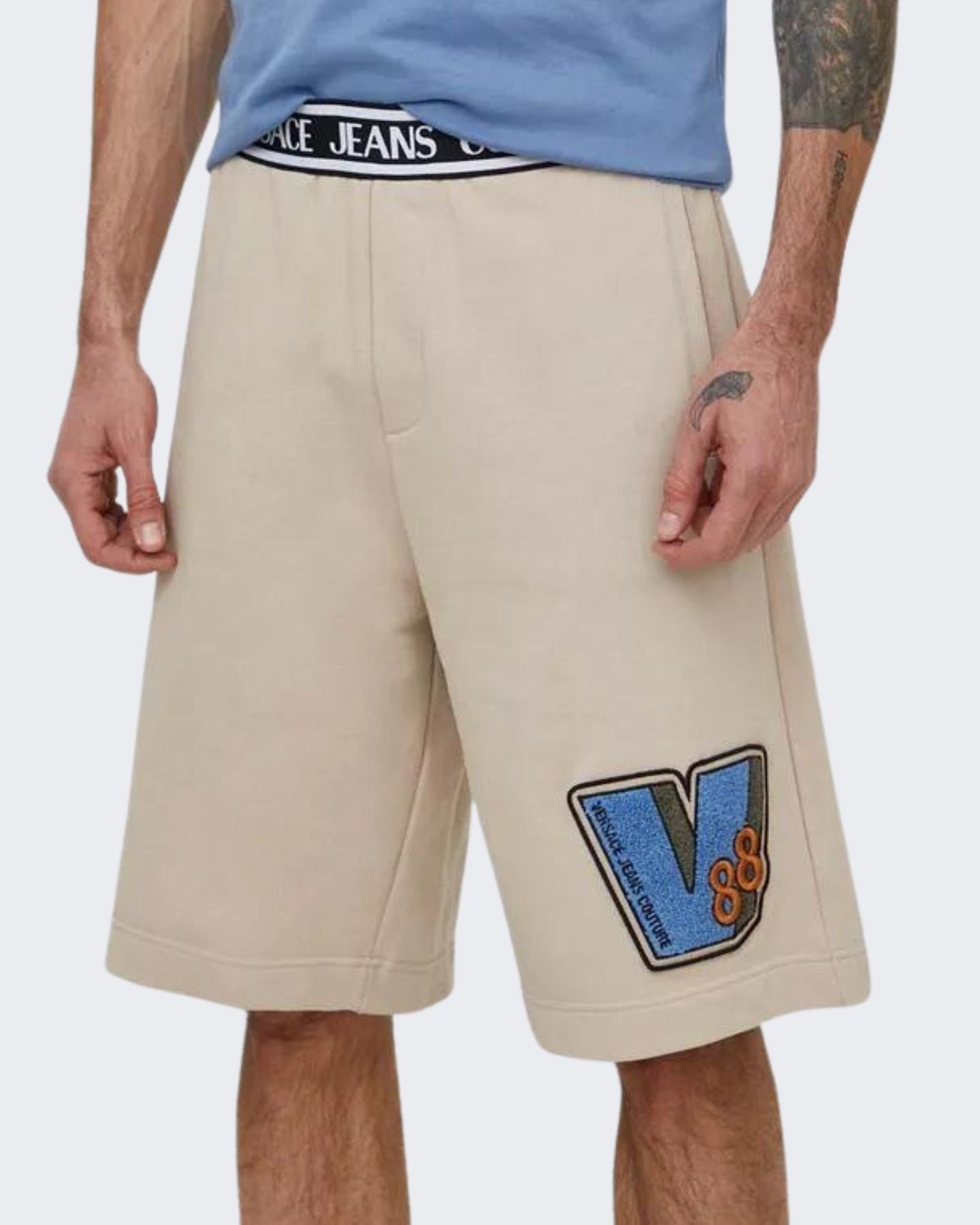 Versace Jeans Couture Short 76GADG04/CF01G750 - SanShopLuxury - 2024, Abbigliamento, Beige, Idoneo, L, Outlet, Primavera/Estate, Short, SS24, Uomo, Versace Jeans Couture, XL