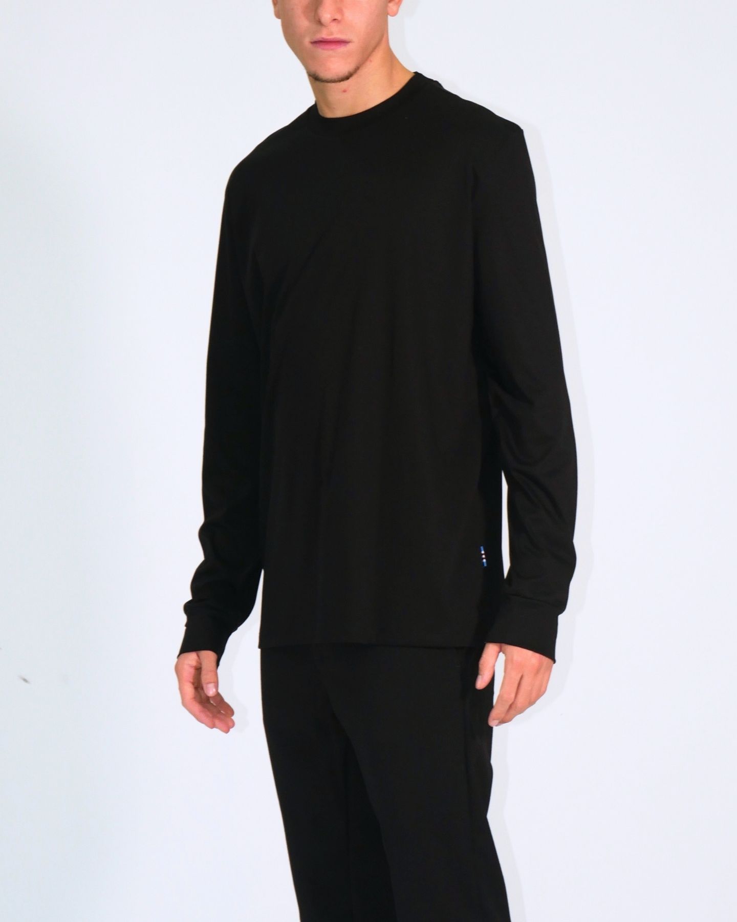 Chiodi Milano T-Shirt 0333 - SanShopLuxury - 2024, Abbigliamento, Autunno/Inverno, Chiodi Milano, FW24, Idoneo, L, M, Manica lunga, Nero, Outlet, S, T-Shirt, Uomo, XL, XXL, XXXL