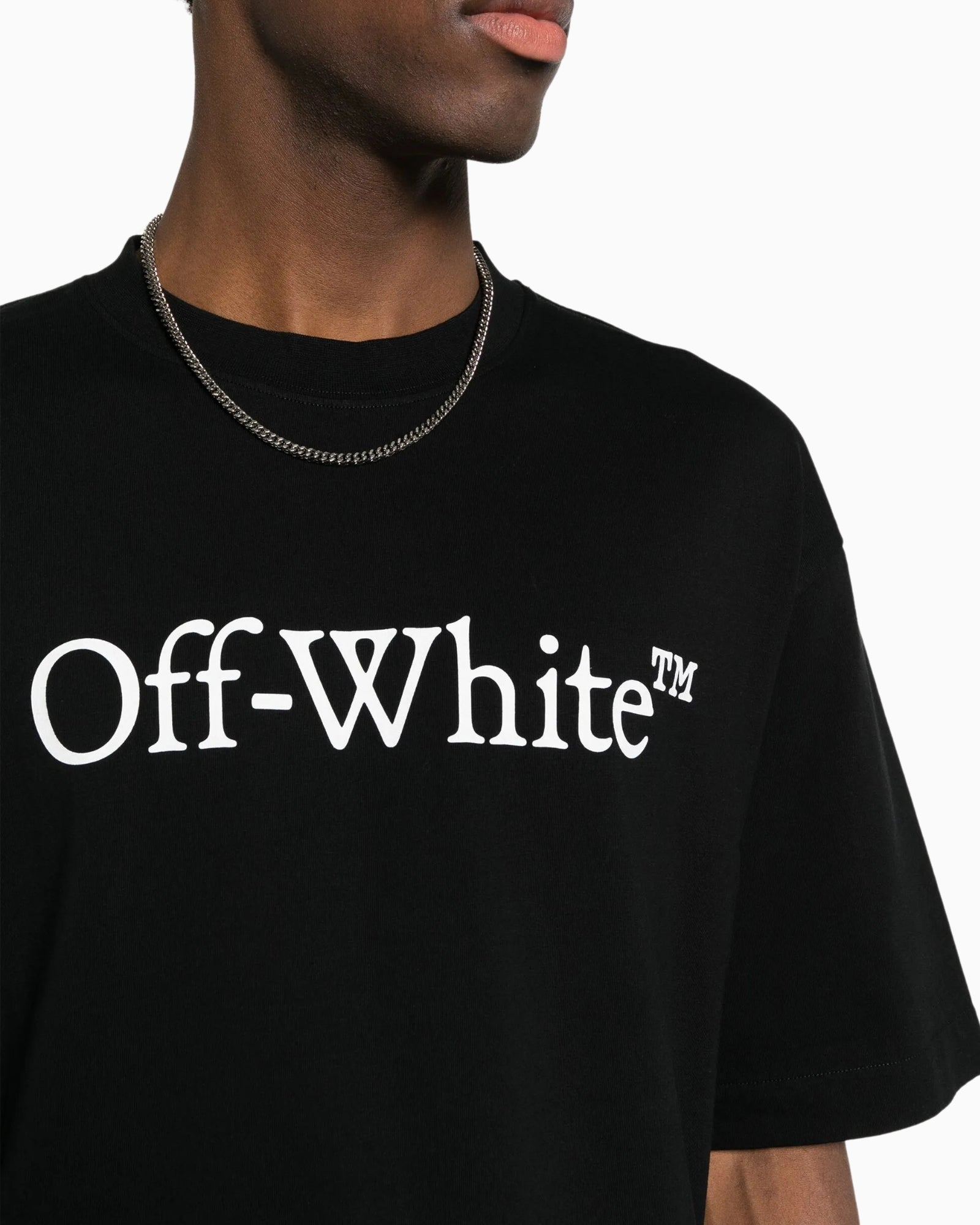 Off-White T-Shirt OMAA120C99JER008 1001 - SanShopLuxury - 2025, Abbigliamento, Autunno/Inverno, Carry Over, Continuativo, Idoneo, L, M, Nero, New, Off-White, Primavera/Estate, S, T-Shirt, Ultimo, Uomo, XL