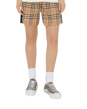 Burberry Sneakers 8050506 A7028