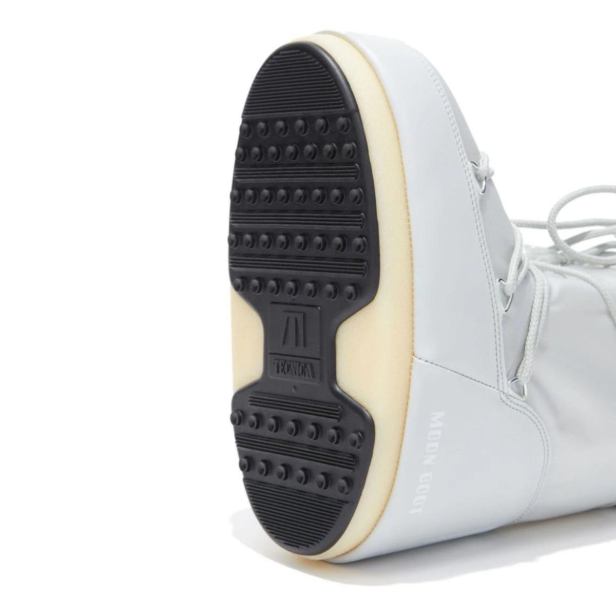 Moon Boot Stivali 14004400 - SanShopLuxury - 35/38, 39/41, 42/44, Alto, Argento, Autunno/Inverno, Azzurro, Bianco, Blu, Calzature, Carry Over, Donna, Fucsia, Giallo, Idoneo, Lilla, Moon Boot, Nero, New, Rosa, Stivali, UNISEX, Uomo, Viola