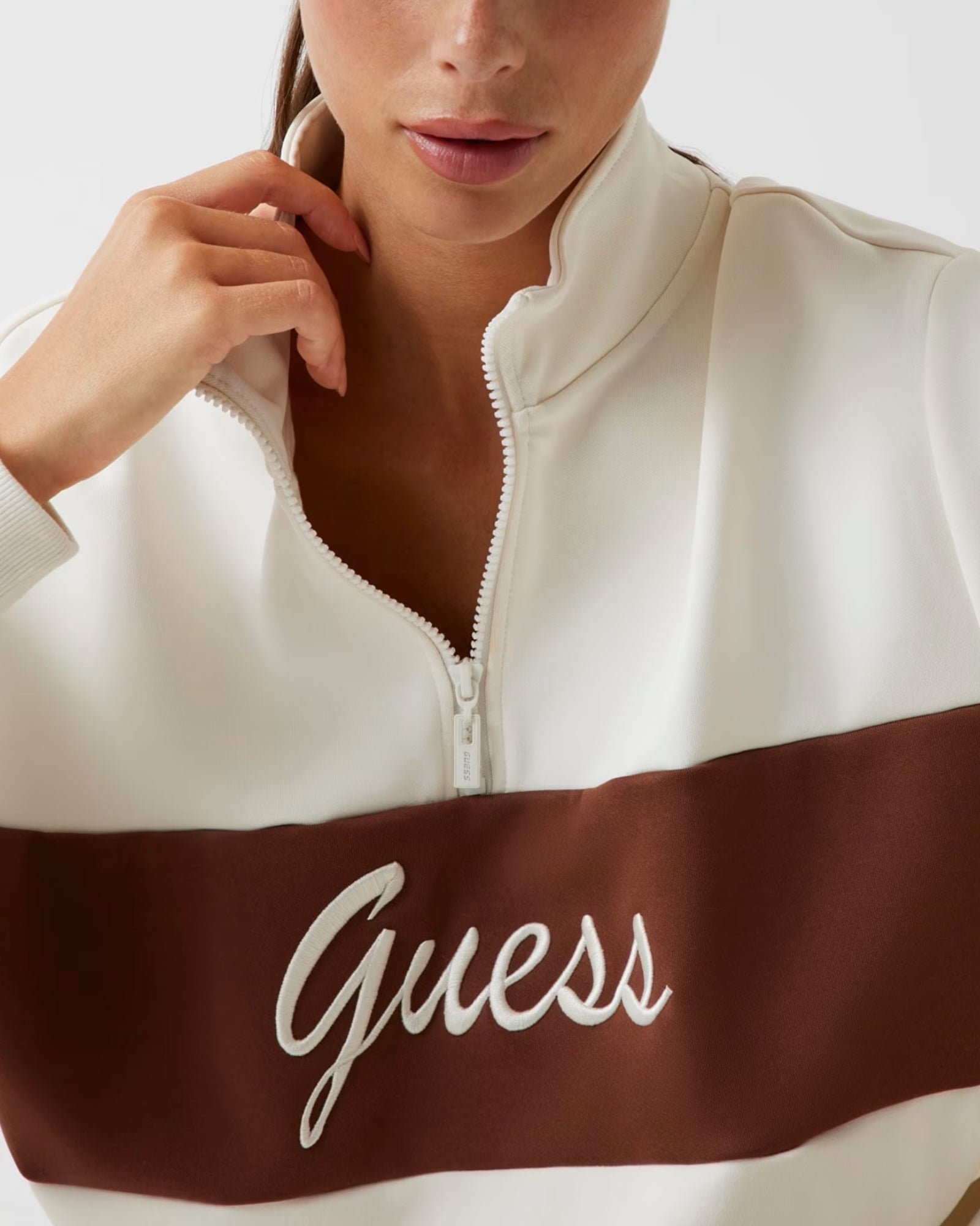 Guess Felpa V5BQ00 KCX22 D001 - SanShopLuxury - 2025, Abbigliamento, Autunno/Inverno, Bianco, Donna, Felpa, FW25, Guess, Idoneo, M, New, S, XS