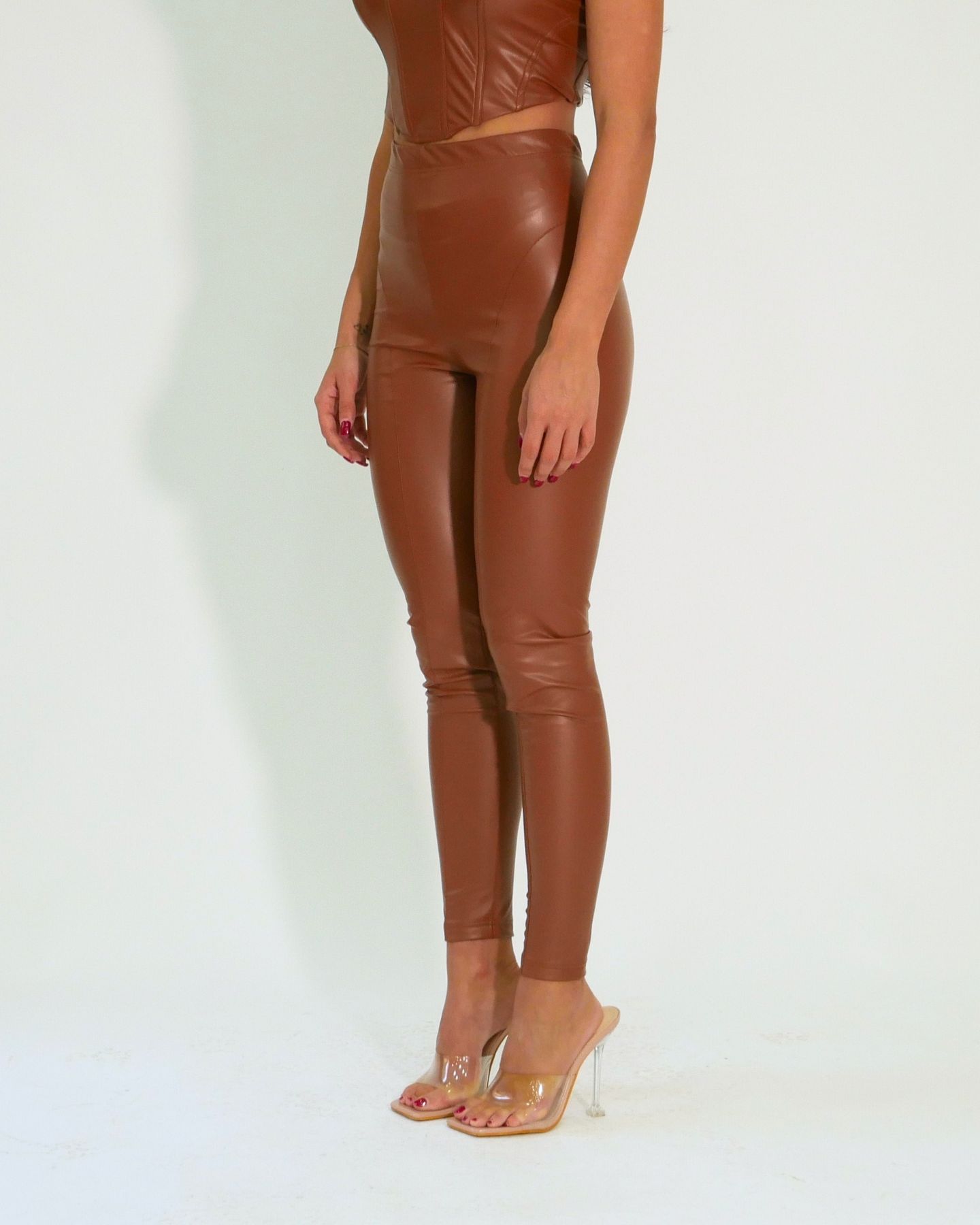 District Margherita Mazzei Leggings ED42 2311 - SanShopLuxury - 2024, 40, 42, 44, 46, 48, Abbigliamento, Autunno/Inverno, Beige, Cuoio, District Margherita Mazzei, Donna, FW24, Idoneo, Leggings, Outlet