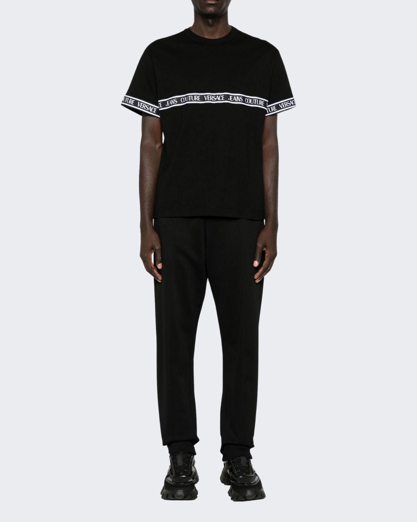 Versace Jeans Couture T-Shirt 76GAHC06/CJ01C899 - SanShopLuxury - 2024, Abbigliamento, Idoneo, M, Nero, Outlet, Primavera/Estate, SS24, T-Shirt, Uomo, Versace Jeans Couture, XL, XXL