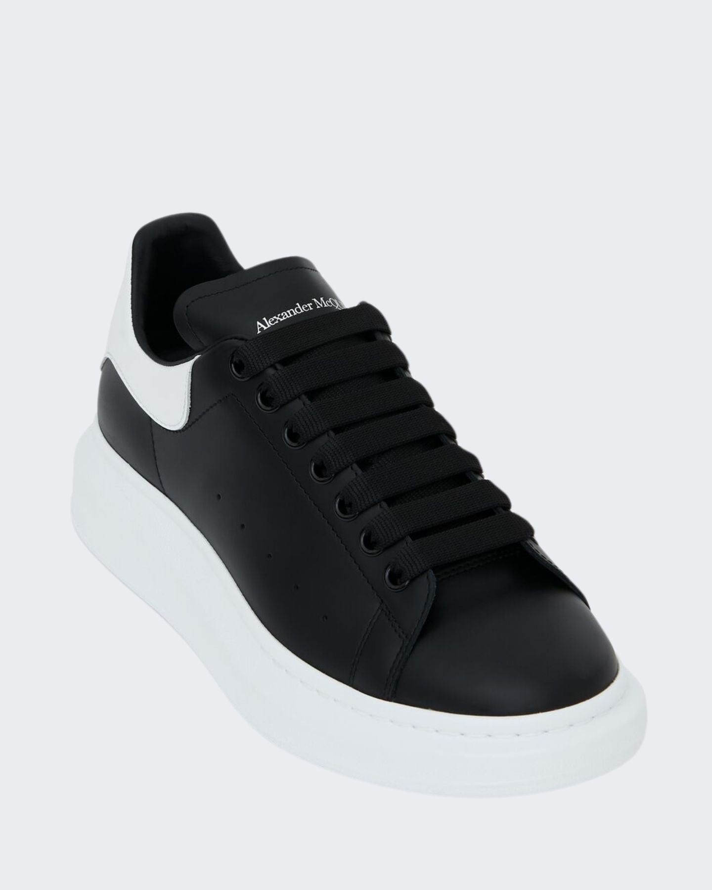 Alexander Mcqueen Sneakers 553680 WHGP5 1070 - SanShopLuxury - 40, 40.5, 41, 41.5, 42, 42.5, 43, 43.5, Alexander Mcqueen, Autunno/Inverno, Calzature, Carry Over, Continuativo, Nero, Nero-Bianco, New, Primavera/Estate, Sneakers, Stellato, Uomo