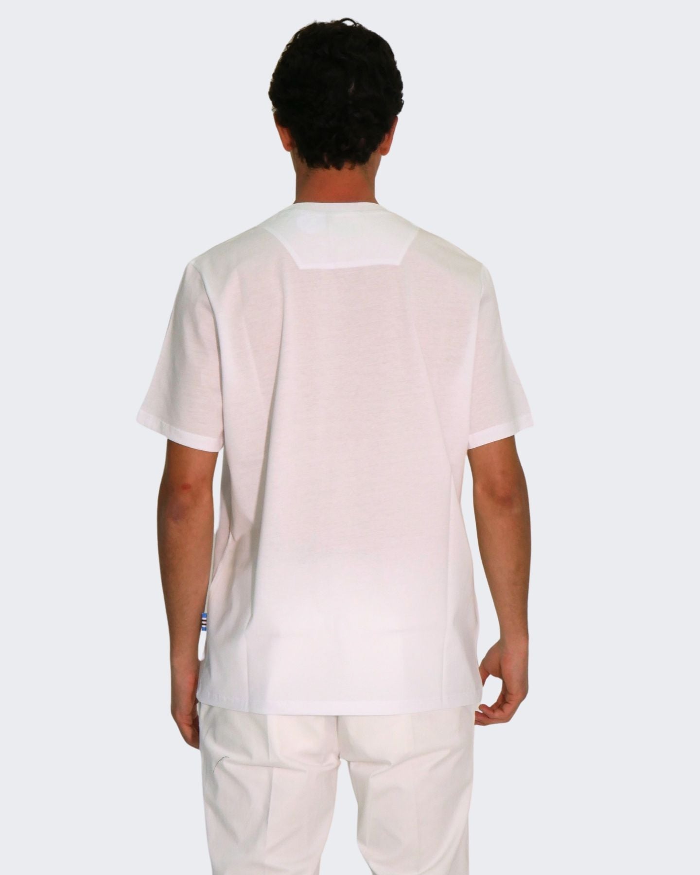 Chiodi Milano T-Shirt 0263-B - SanShopLuxury - 2024, Abbigliamento, Bianco, Chiodi Milano, Idoneo, L, M, Outlet, Primavera/Estate, S, SS24, T-Shirt, Ultimo, Uomo, XL, XXL, XXXL, XXXXL