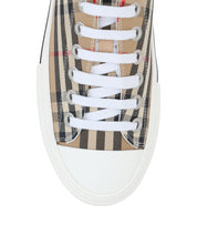 Burberry Sneakers 8050506 A7028