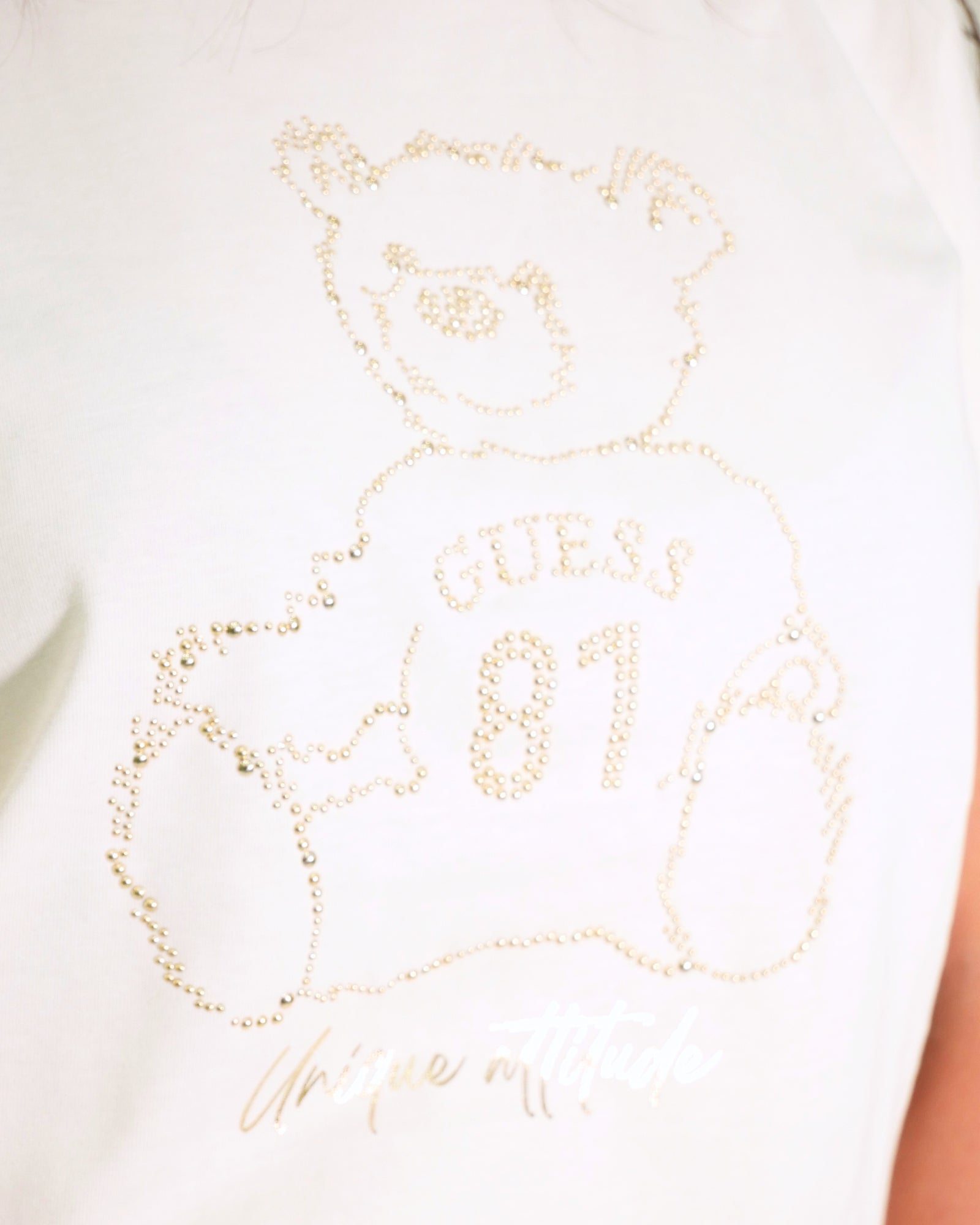 Guess T-Shirt V5BI16 K8FQ4 G015 - SanShopLuxury - 2025, Abbigliamento, Autunno/Inverno, Bianco, Donna, FW25, Guess, Idoneo, L, M, New, S, T-Shirt, XL