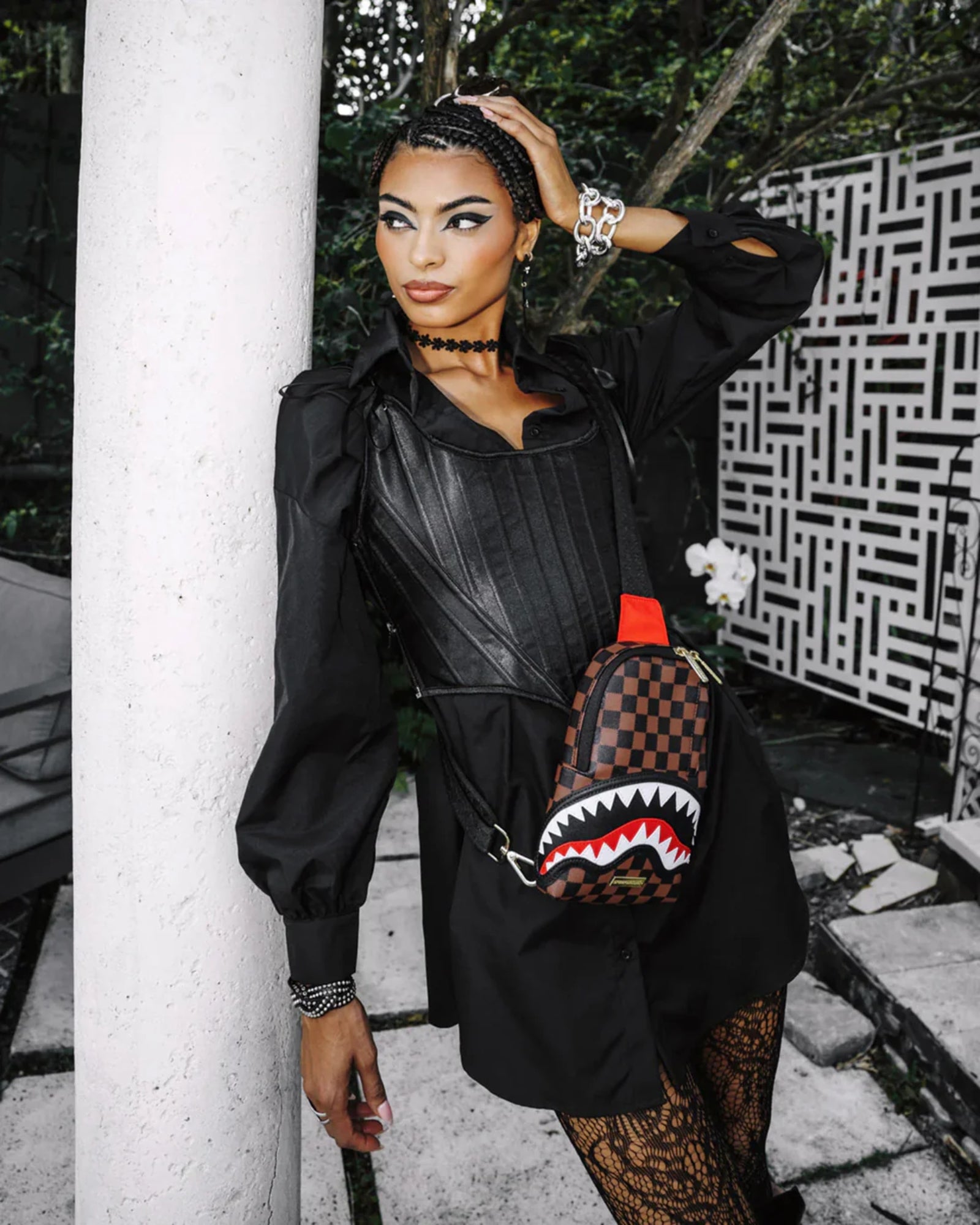 Sprayground Borsa a Tracolla 910B7819NSZ - SanShopLuxury - 2025, Accessori, Autunno/Inverno, Borsa a Tracolla, Continuativo, Donna, FW25, Marrone, New, Primavera/Estate, Sprayground, Stellato, Unica, UNISEX, Uomo, Valigeria