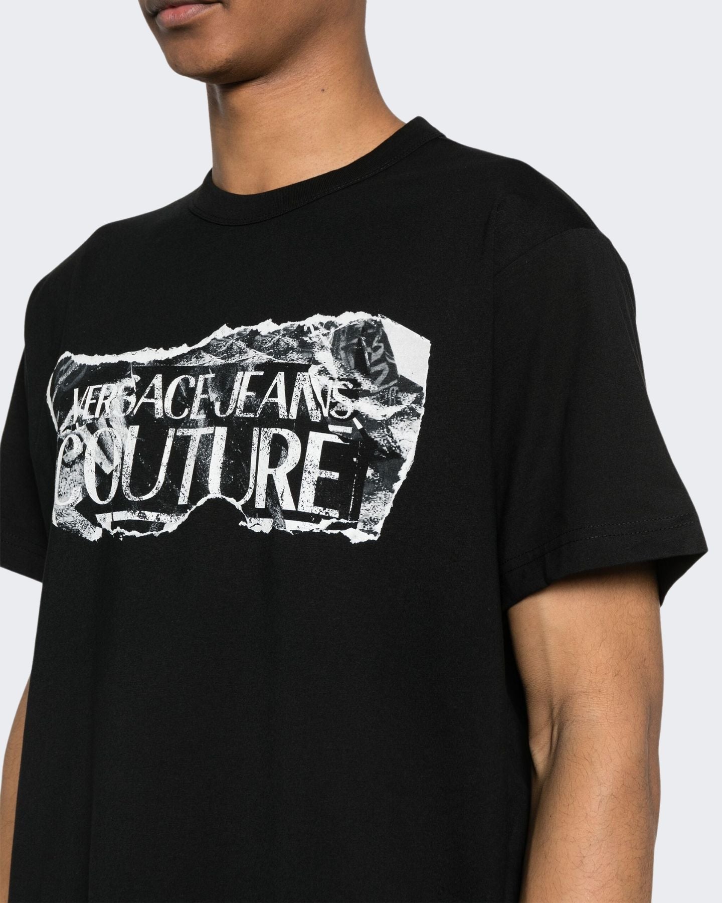 Versace Jeans Couture T-Shirt 76GAHE03/CJ00E899 - SanShopLuxury - 2024, Abbigliamento, Idoneo, M, Nero, Outlet, Primavera/Estate, SS24, T-Shirt, Ultimo, Uomo, Versace Jeans Couture, XXL