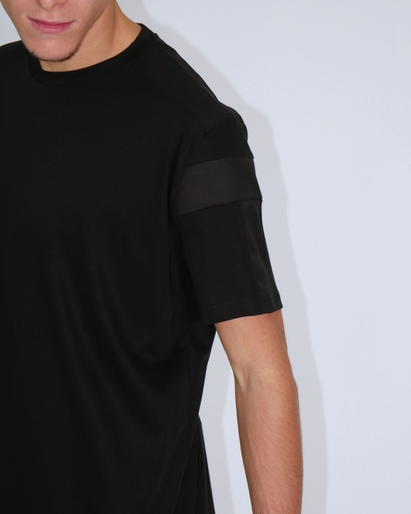 Chiodi Milano T-Shirt 0300 - SanShopLuxury - 2024, Abbigliamento, Autunno/Inverno, Chiodi Milano, Continuativo, FW24, Idoneo, L, M, Nero, Outlet, Primavera/Estate, S, T-Shirt, Uomo, XL, XXL, XXXL