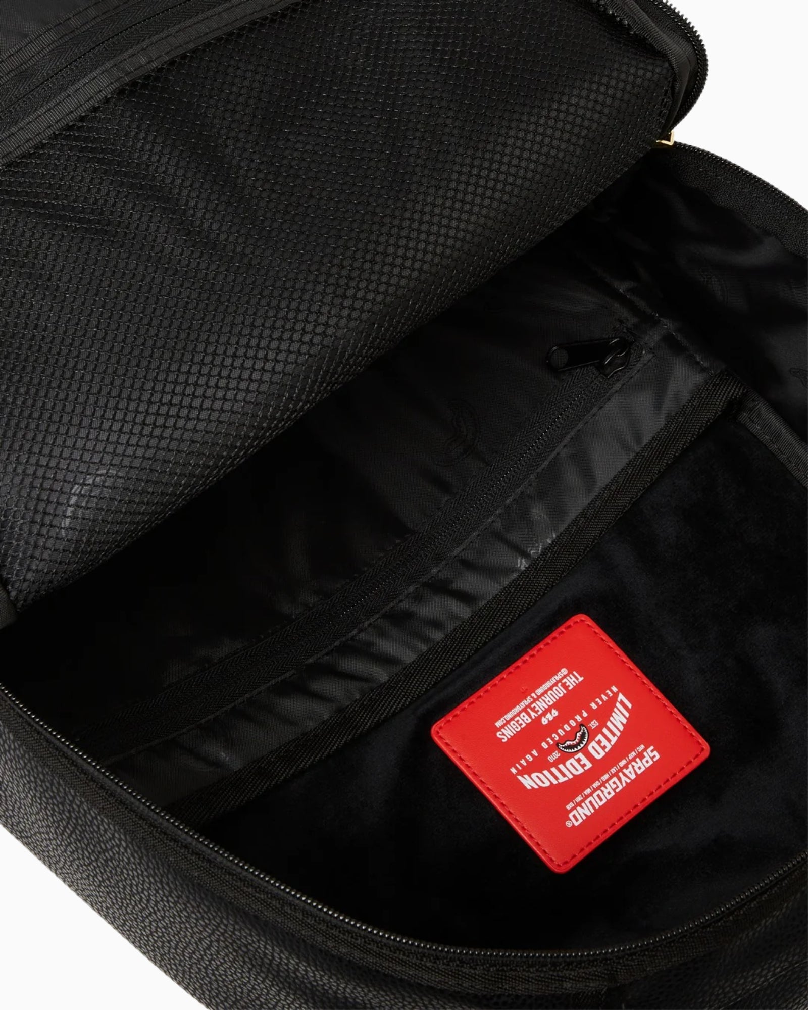 Sprayground Zaino 910B7166NSZ - SanShopLuxury - 2025, Accessori, Autunno/Inverno, Continuativo, Donna, FW25, Nero-Oro, New, Primavera/Estate, Sprayground, Stellato, Unica, UNISEX, Uomo, Valigeria, Zaino