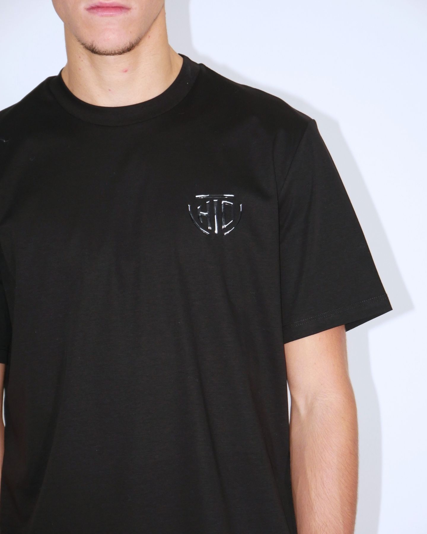 Chiodi Milano T-Shirt 0298-N - SanShopLuxury - 2024, Abbigliamento, Autunno/Inverno, Chiodi Milano, Continuativo, FW24, Idoneo, L, M, Manica lunga, Nero, Outlet, Primavera/Estate, S, T-Shirt, Uomo, XL, XXL, XXXL, XXXXL