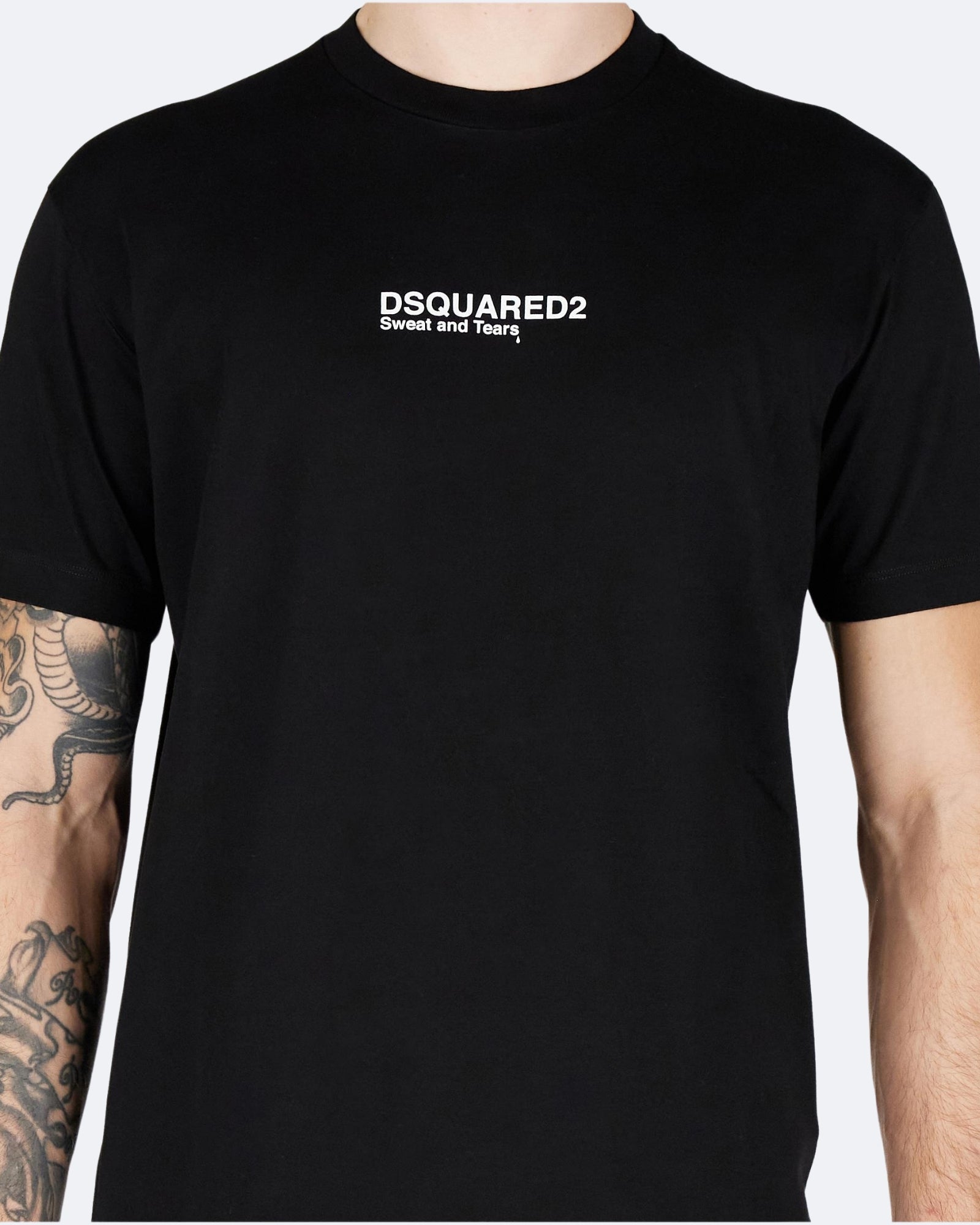 Dsquared2 T-Shirt S74GD0946/D20020900 - SanShopLuxury - 2025, Abbigliamento, Autunno/Inverno, Continuativo, Dsquared2, Idoneo, jeans, L, M, Nero, New, Primavera/Estate, SS25, T-Shirt, Uomo, XL, XXL, XXXL