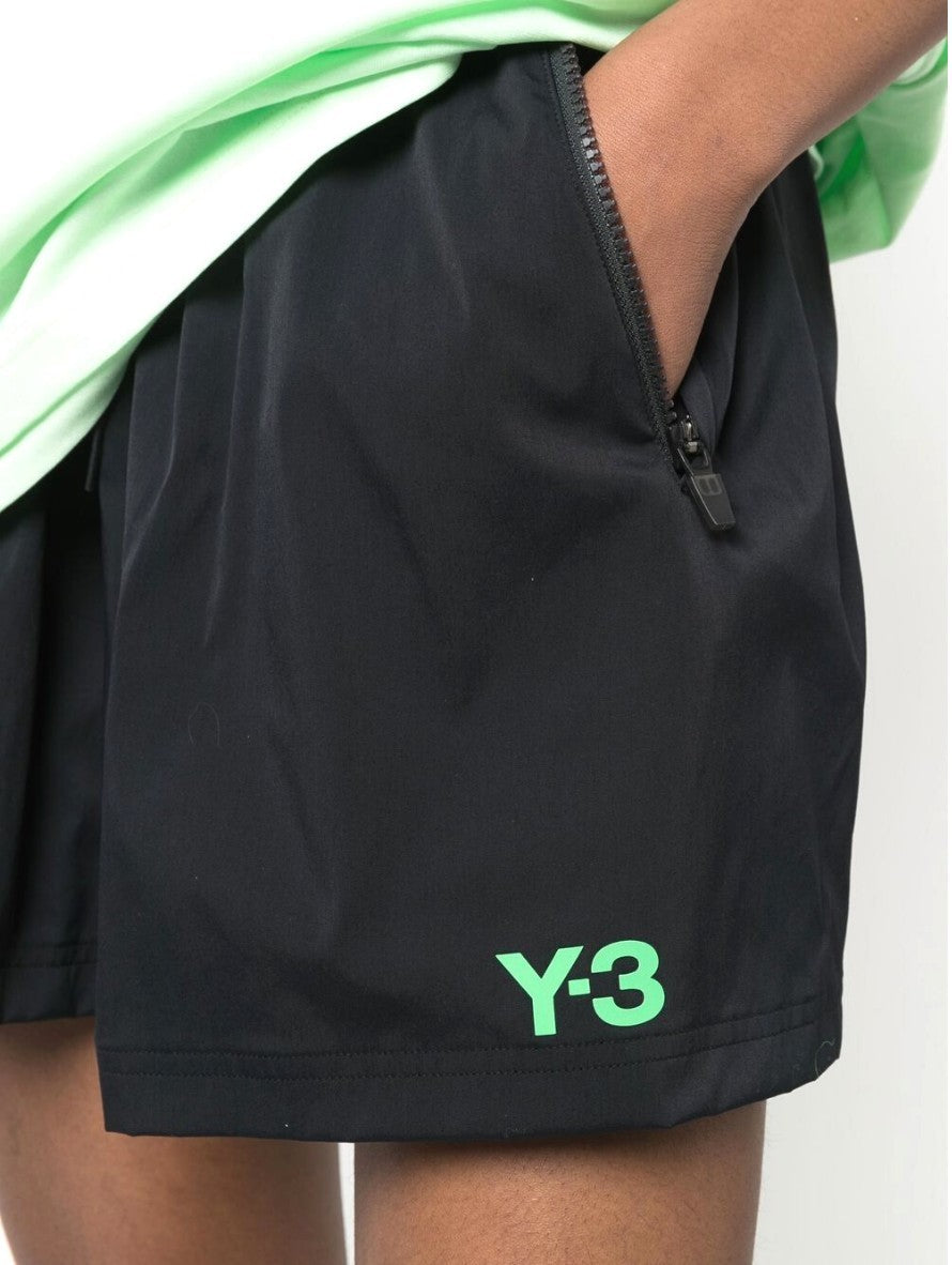 Adidas Y-3 Short HG8543 - SanShopLuxury - 2022, Abbigliamento, Adidas Y-3, Donna, Idoneo, L, M, Nero, Outlet, Primavera/Estate, S, Short, SS22, Ultimo