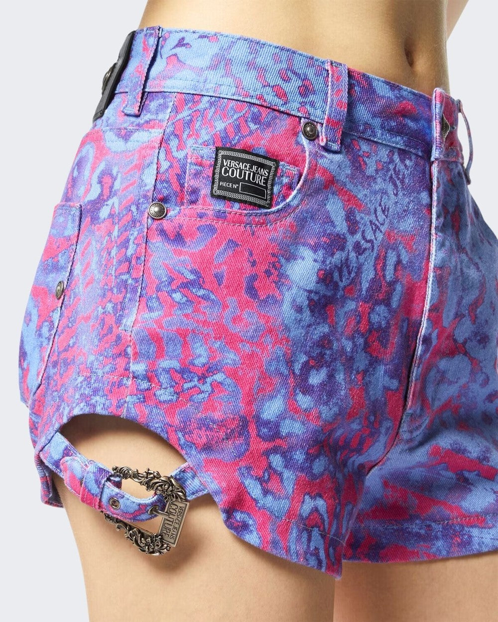 Versace Jeans Couture Short 76HAD522/ES106L54261 - SanShopLuxury - 2024, 38, 40, Abbigliamento, Blu, Donna, Idoneo, Outlet, Primavera/Estate, Short, SS24, Versace Jeans Couture