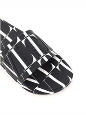 Valentino Garavani Sandali VY2S0873/YRJ - SanShopLuxury - -50%, 2021, 39, 40, 41, 43, Beachwear, Calzature, Nero, Outlet, Primavera/Estate, Sandali, SS21, Uomo, Valentino Garavani